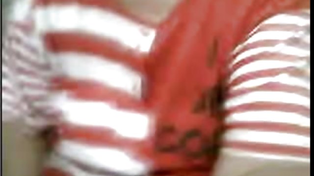 El masajista pasa del masaje, prefiere hacerle sexo oral