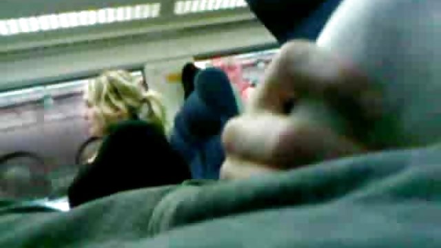Candice Dare a cuatro patas y gozando de una follada