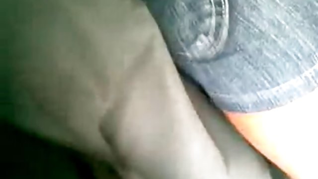 Parece que a mi cuñada le pone que le espíe en su cuarto