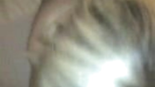 Universitarios calientes follando en el aula de castigo